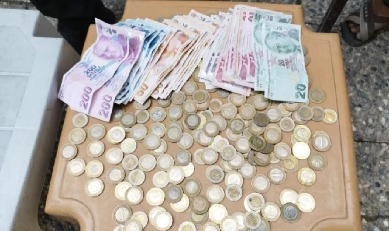 Dilencilik mesleği oldu: 49 kez ceza yedi, üzerinden yine bin 840 TL çıktı