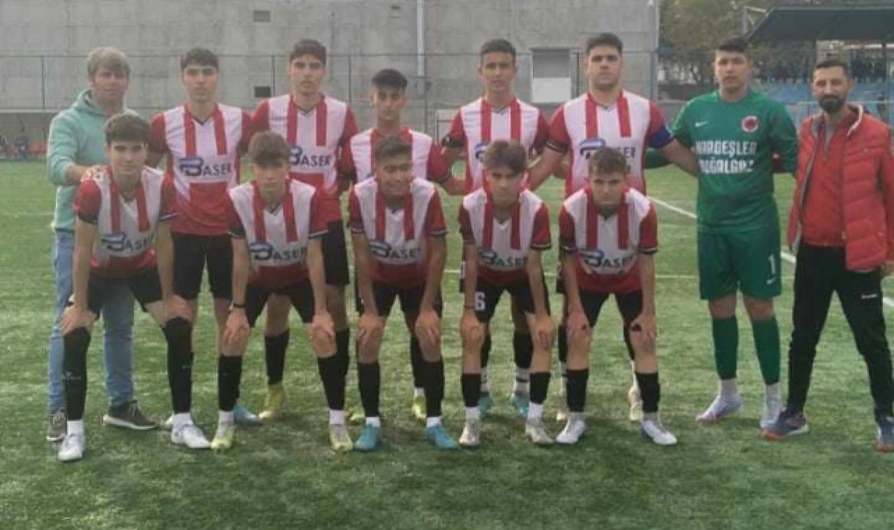 Gençler şampiyonluğa koşuyor