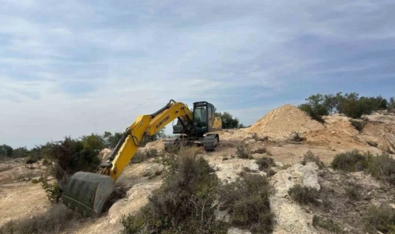 Kaçak kazı yapan 2 kişi suçüstü yakalandı