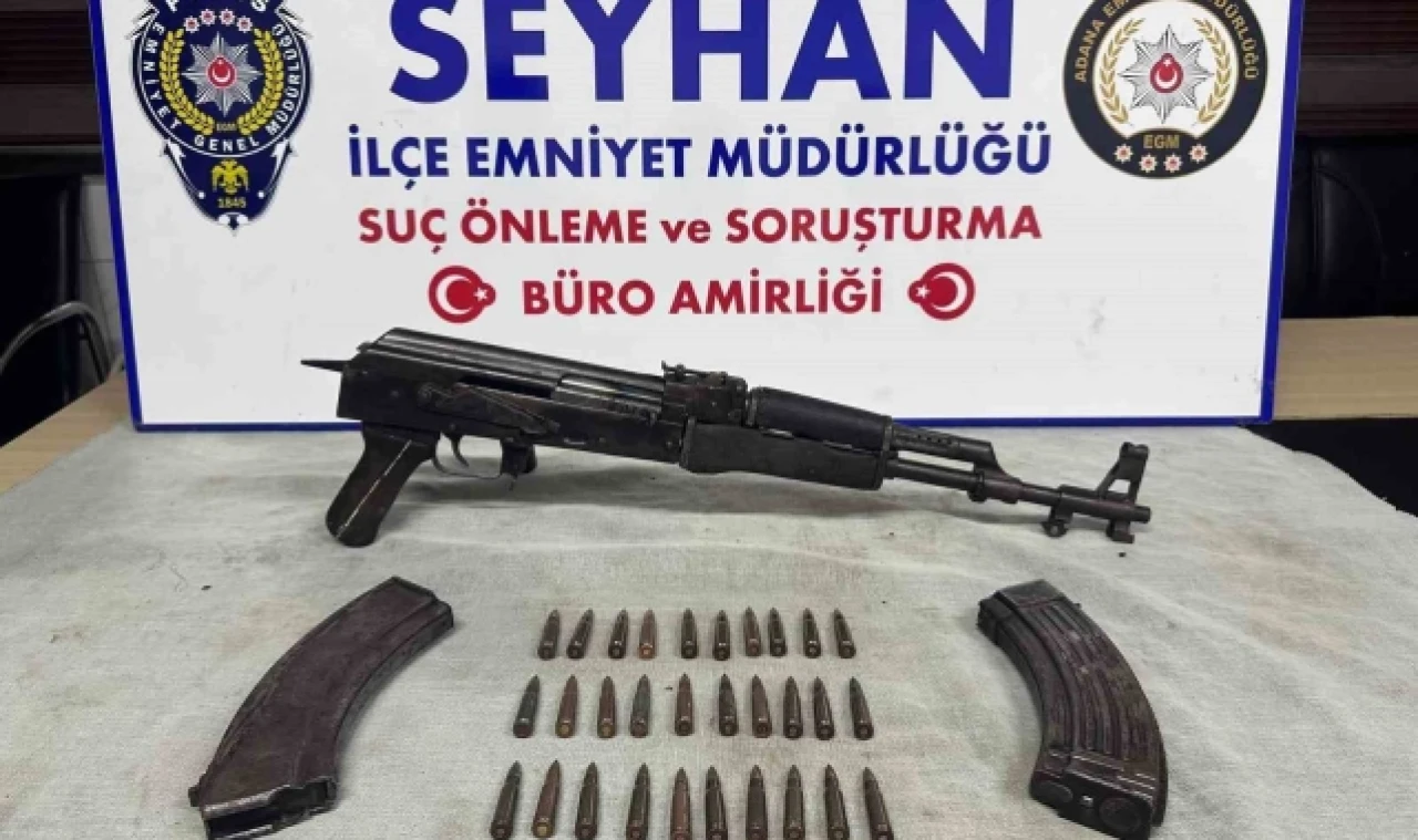 Kadının pazar arabasından uzun namlulu silah çıktı