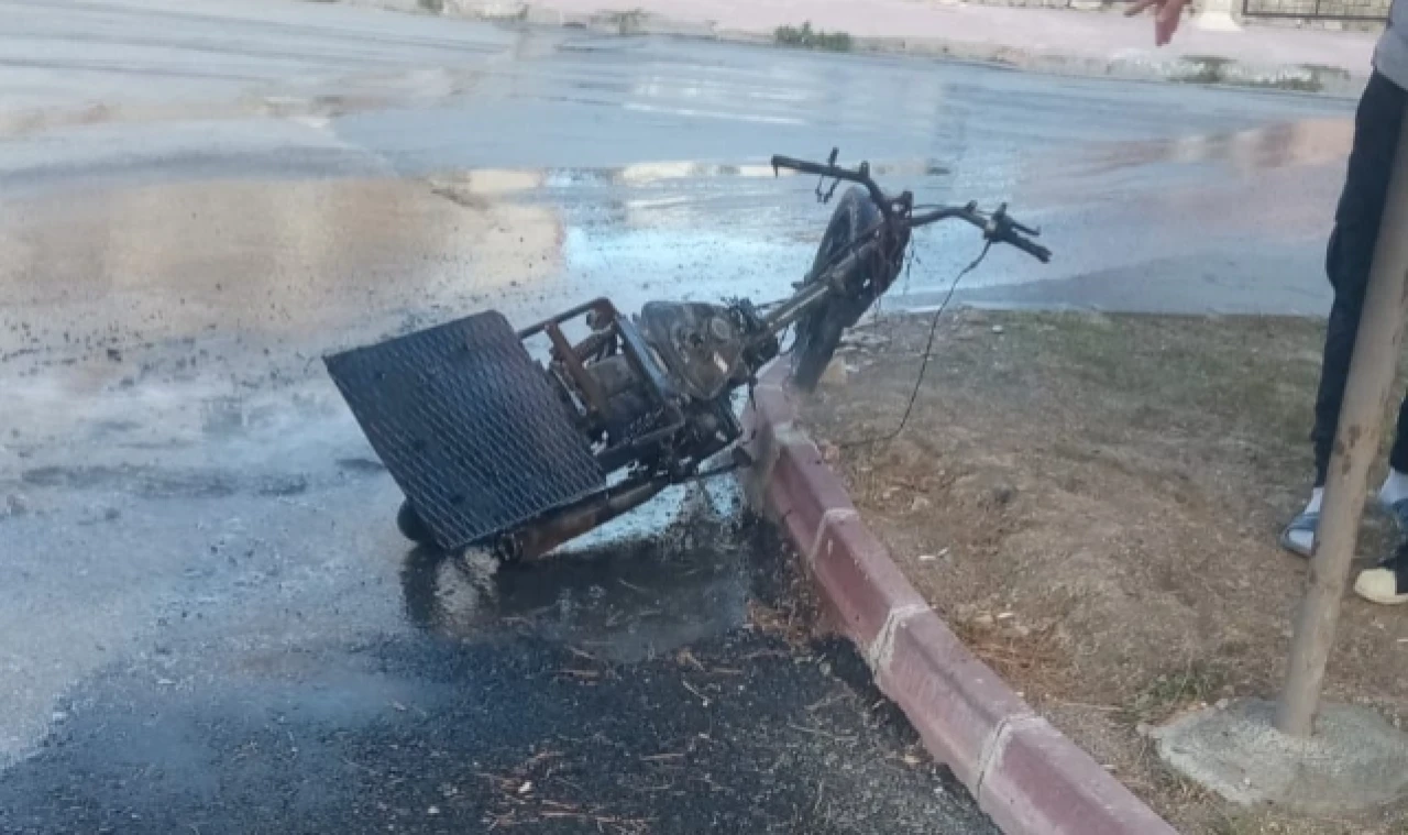Merzifon'da servis motosikleti alev aldı
