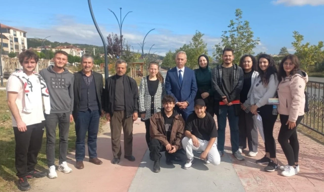 Mimar adayı öğrenciler inceleme yaptı