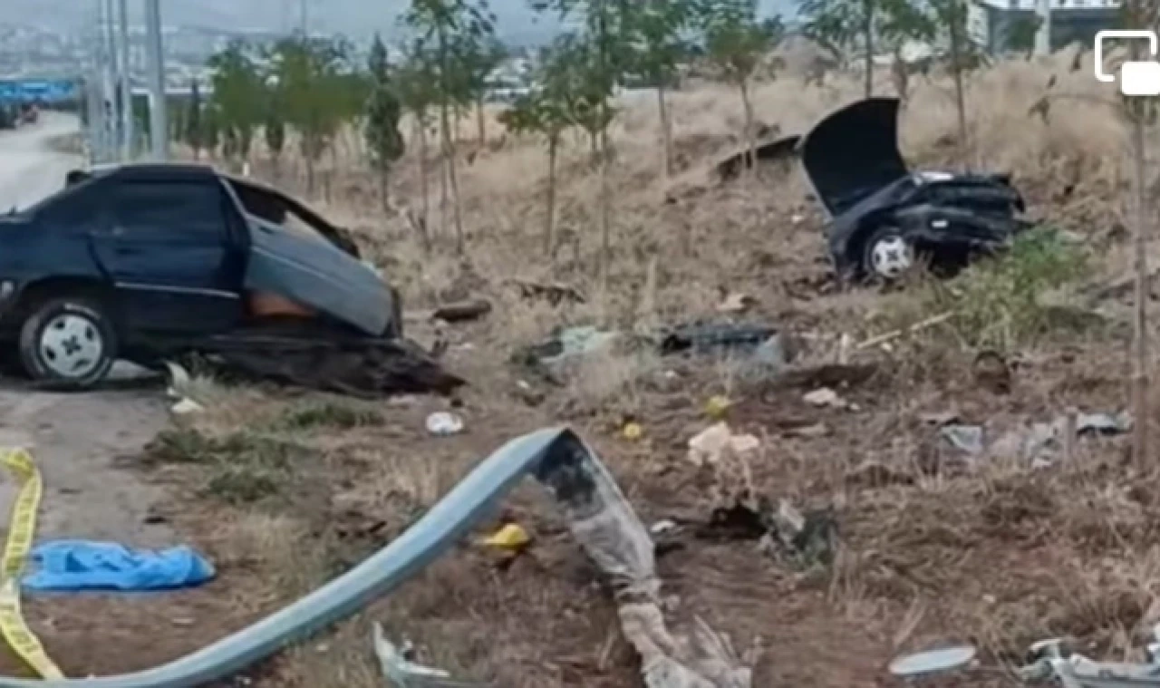 Otomobil ikiye bölündü: 1 ölü 3 yaralı