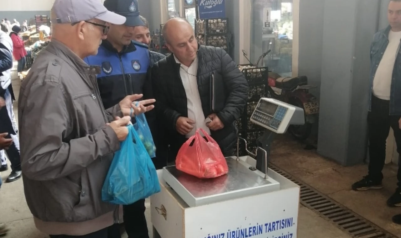 Pazar yerinde ölçü ve tartı aletleri denetimi yapıldı