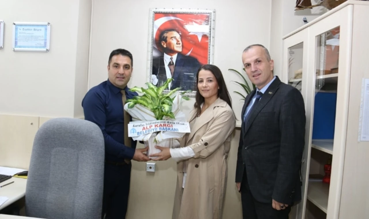PTT’ye Kutlama Ziyareti