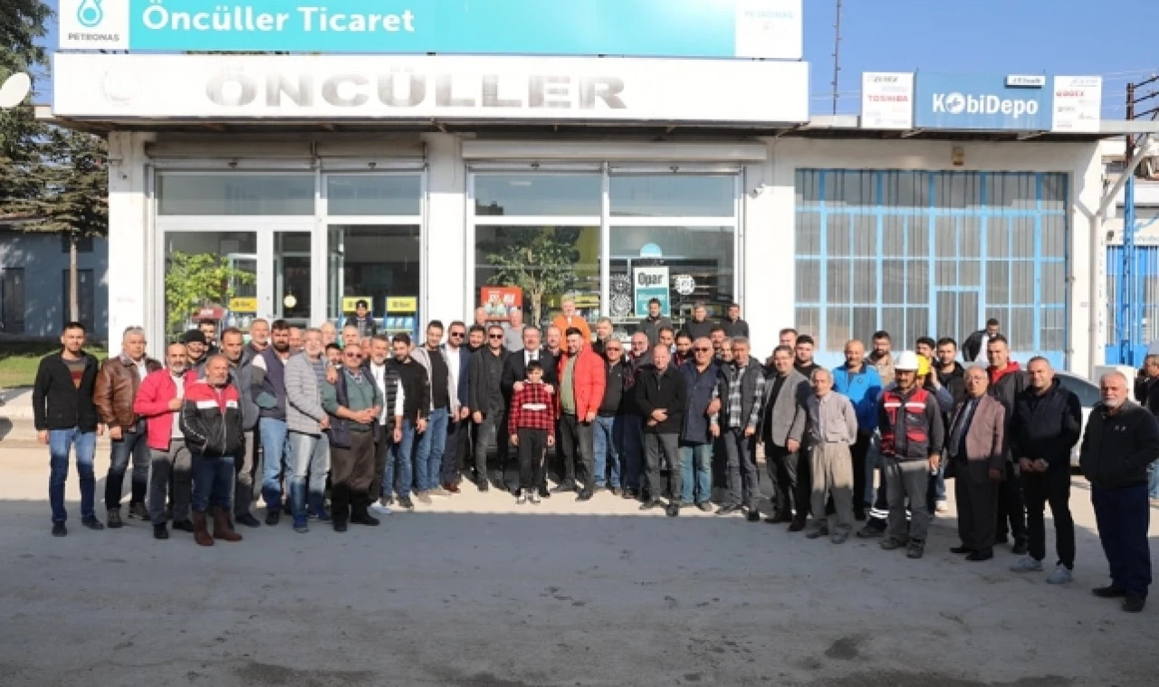 Sanayi Sitesi esnafı ile kahvaltıda bir araya geldi