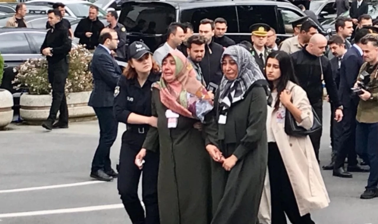 Şehit polis Cihat Ermiş için İstanbul Emniyet Müdürlüğü'nde tören düzenlendi