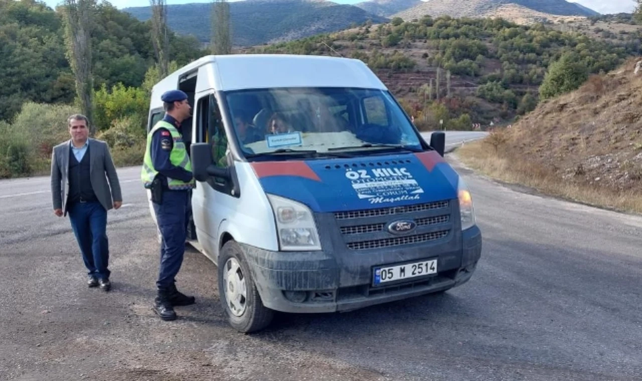 Servis Araçlarına Denetim Yapıldı