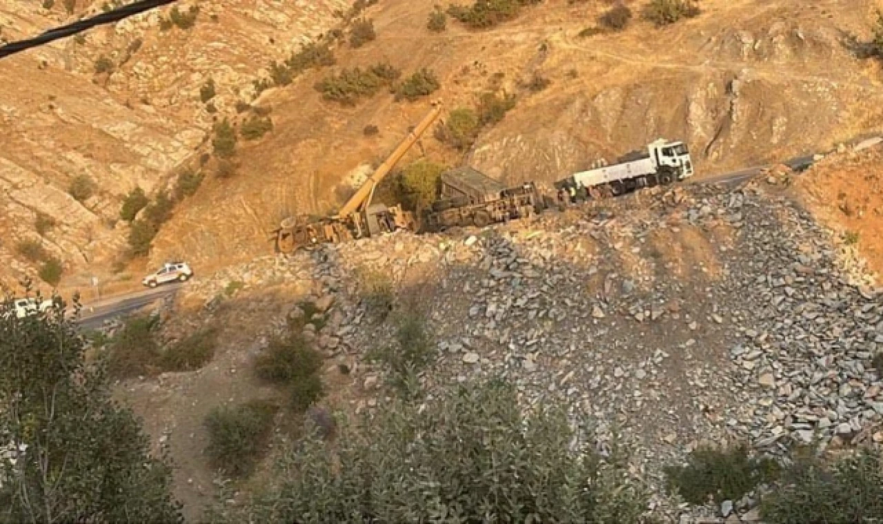 Şırnak'taki askeri araç devrildi: 2 yaralı