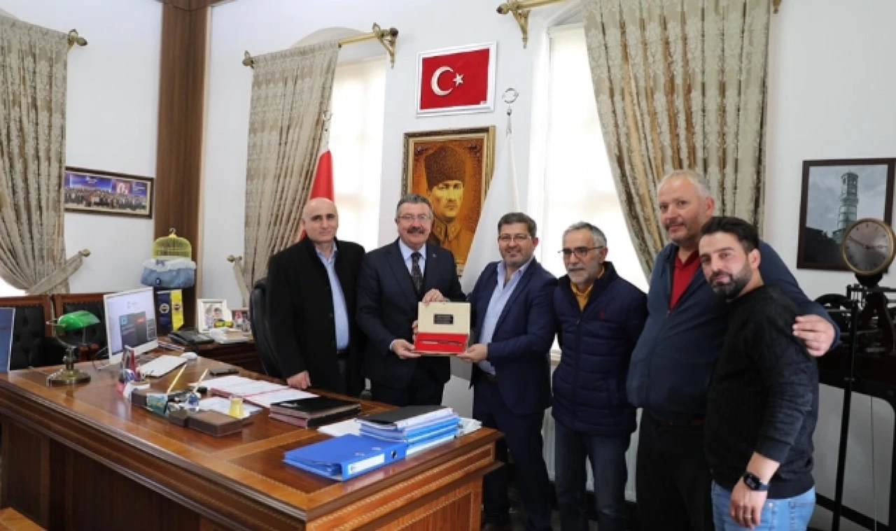 Sivaslılar Derneği’nden Başkan Kargı’ya ziyaret