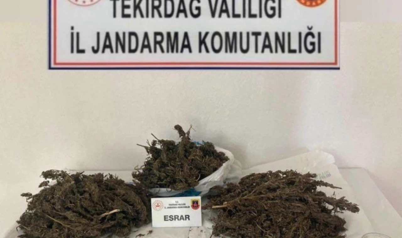 Şüphelilerden 1 kilo 780 gram uyuşturucu ele geçirildi