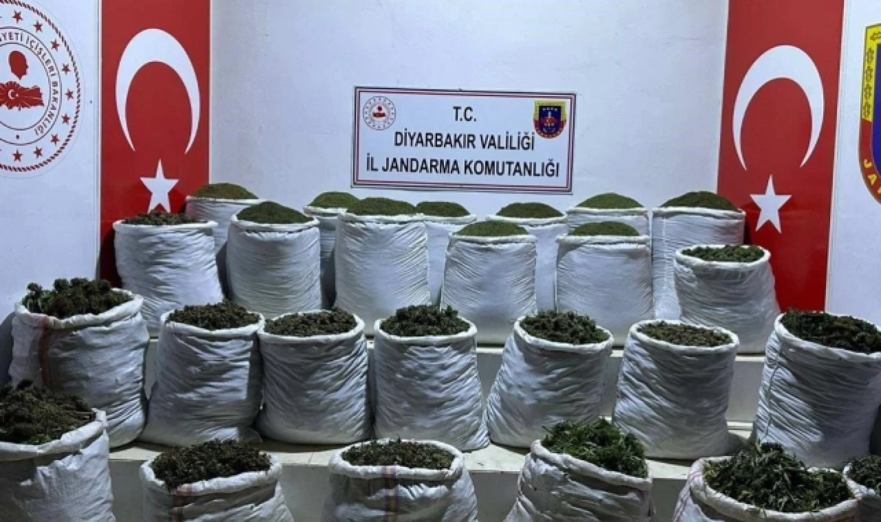 Terörün finans kaynağına darbe: 783 kilo esrar ele geçirildi