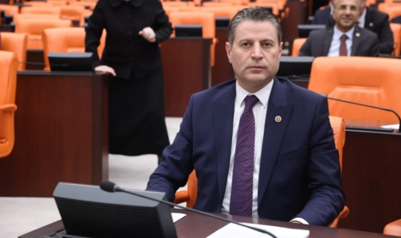 "Türkiye uçurumun kenarına sürüklenmektedir."