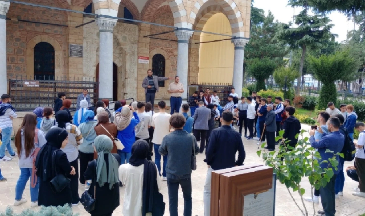 Üniversiteli Gençler 'Şehzadeler Şehri' Amasya'da