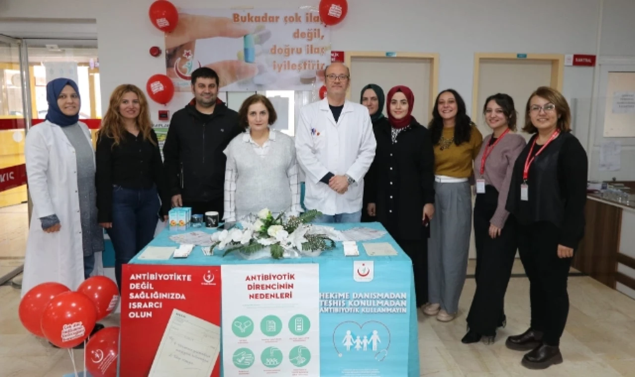 Amasya'da "Akılcı İlaç ve Antibiyotik" kullanımı standı kuruldu