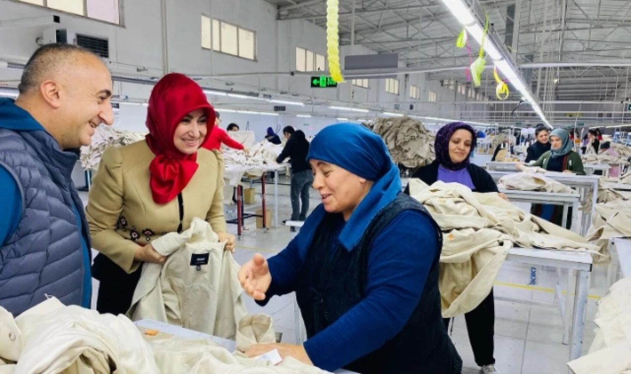 Amasya İl Müdürü Şenel, Şen Tekstil Çalışanları İle Bir Araya Geldi