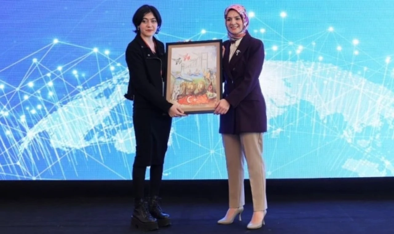 Amasyalı Esra'nın çizdiği resim birinci oldu
