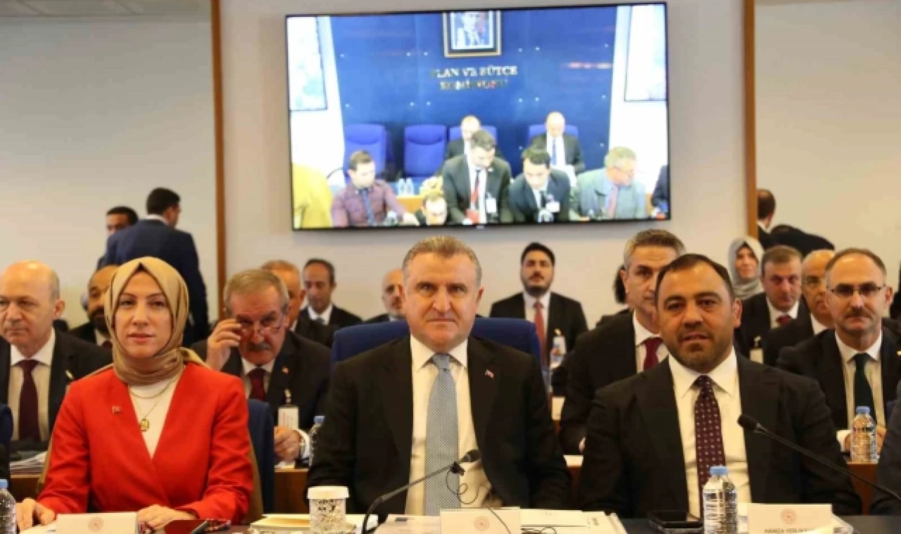 Bakan Bak"Asansörlerin bakımların yapılmadığı, ihmal edildiği bilgisi asılsızdır"