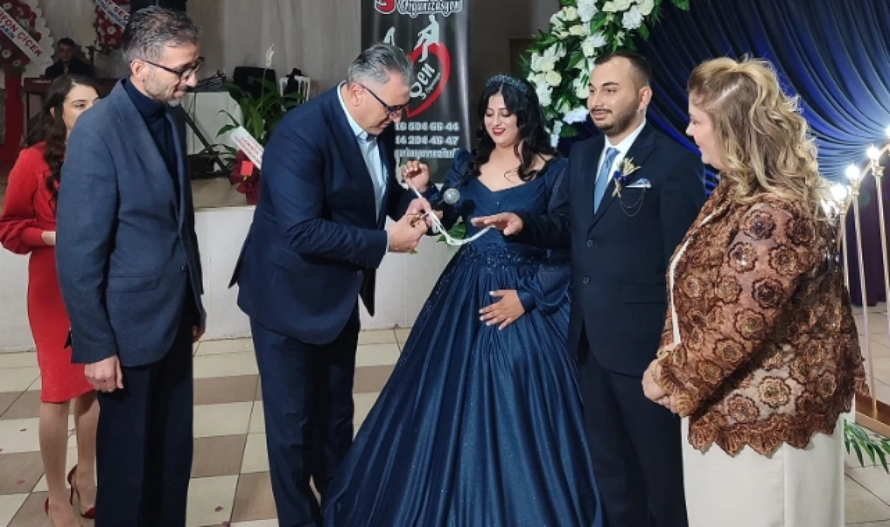 Büşra ve Eren Evliliğe ilk adımı attı