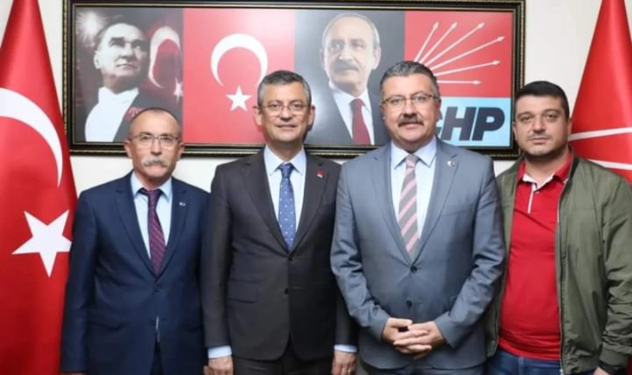 CHP Genel Başkanlığına Özgür Özel Seçildi