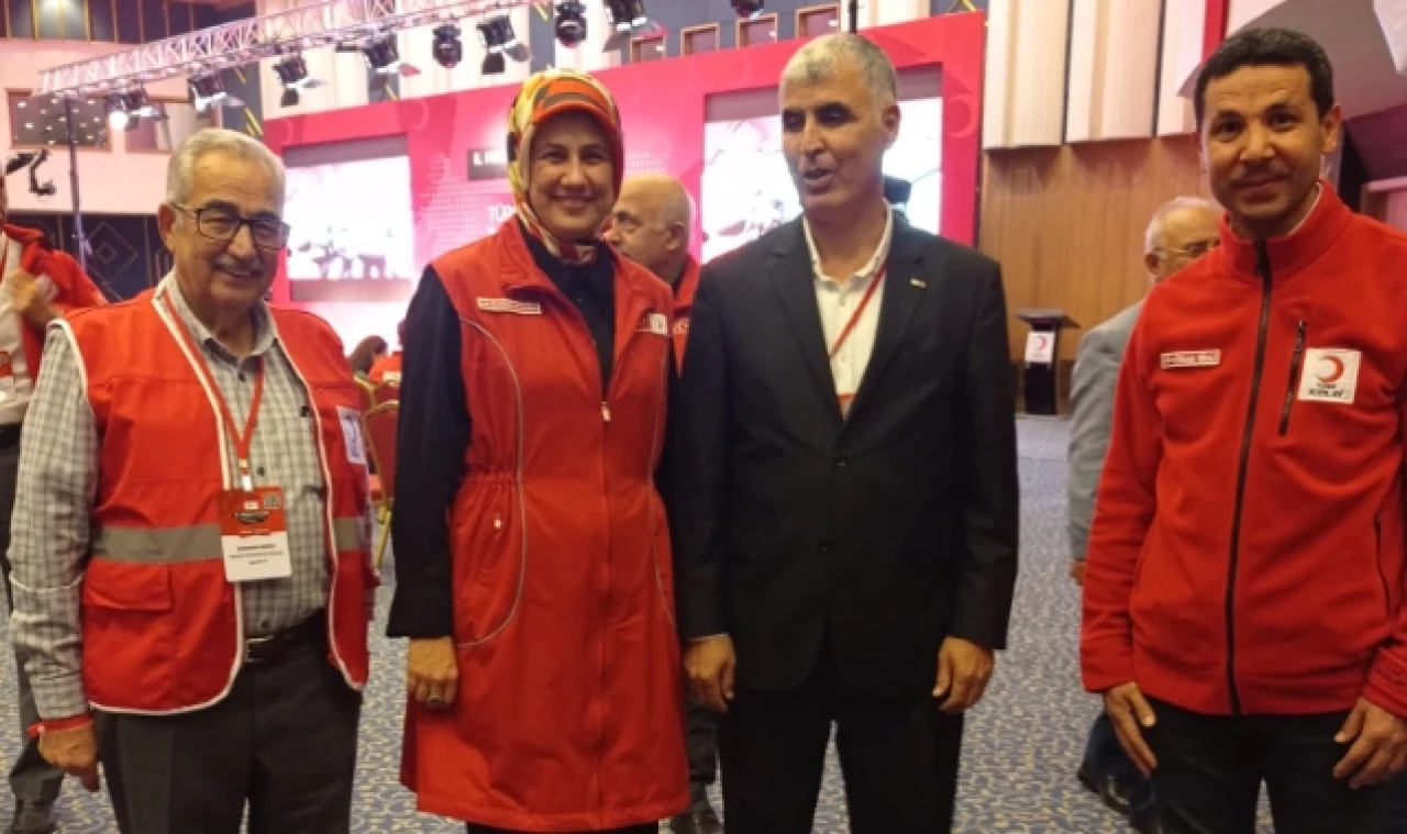 Doğru, İl Merkezleri Kurultayı’na katıldı