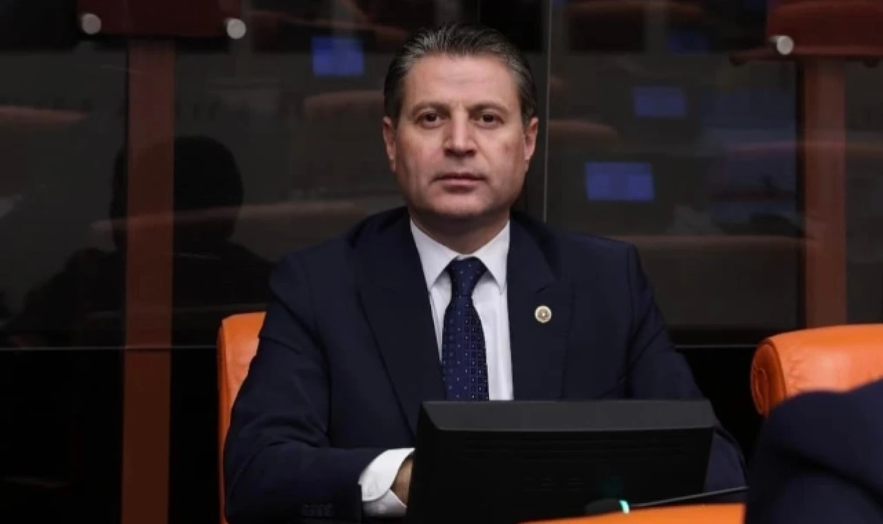 "İktidar Seçimler Bittikten Sonra Yine Kafasını Toprağın Altına Gömdü"