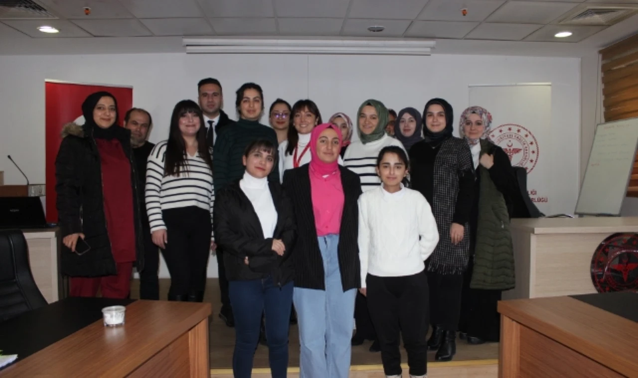 İşaret Dili eğitimi verildi