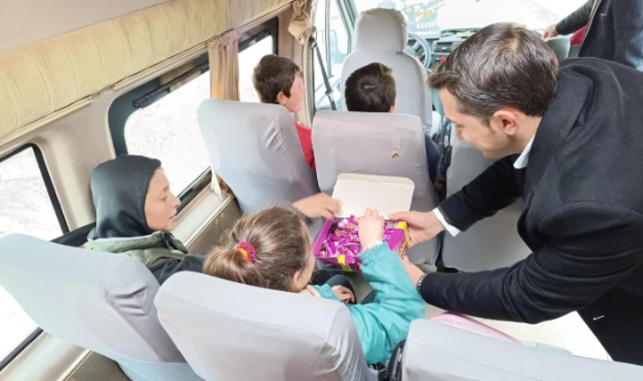 Kaymakam Kartal Okul Servislerinin Denetimine Katıldı