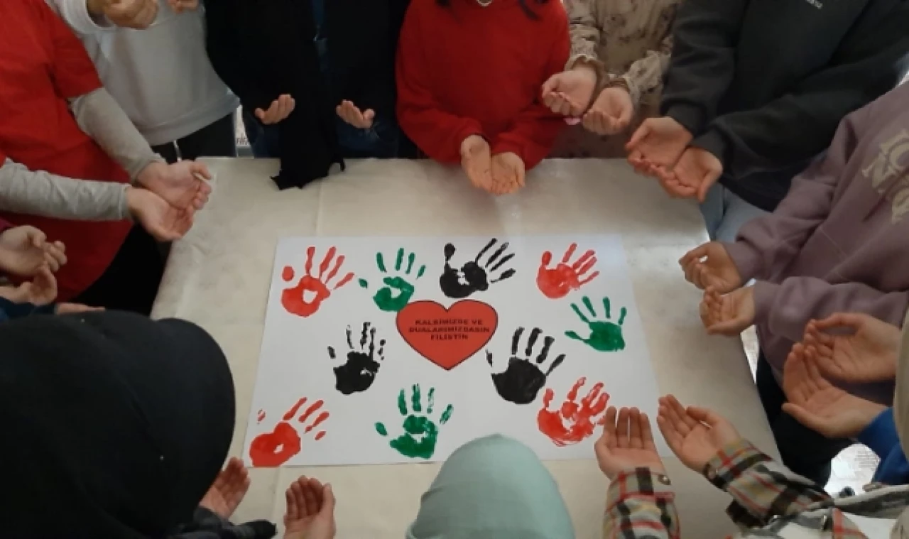 Kur'an Kursu Öğrencilerinden Anlamlı Buluşma