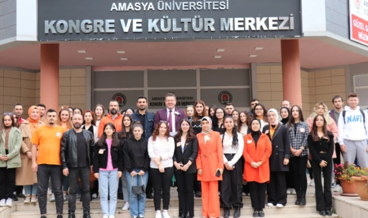 LÖSEV’de Gönüllülük Konferansı Düzenlendi