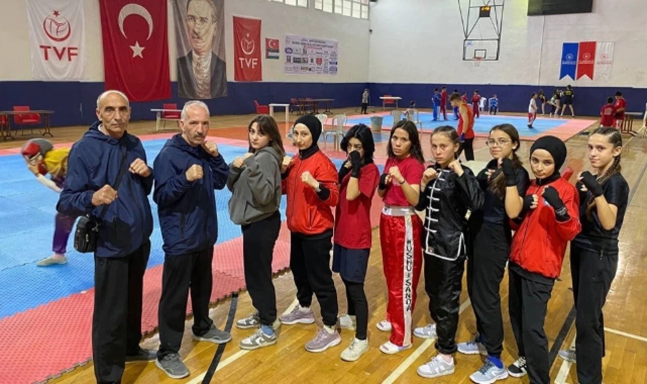 Merzifonlu Sporcular Erbaa'dan 16 Madalya İle Döndü