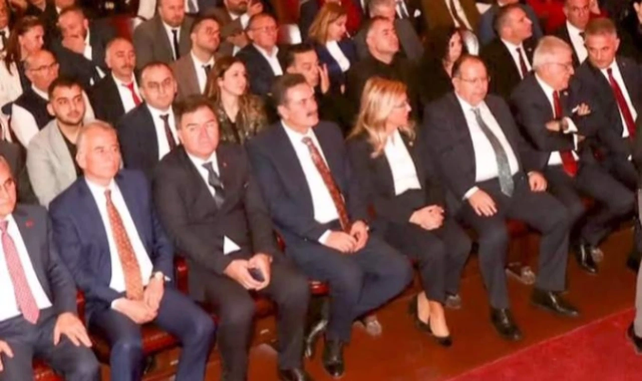 Milletvekili İpek’e Avrasya Hizmet Ödülü