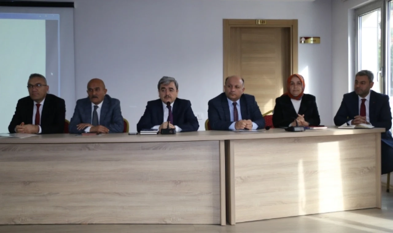 Müdürler ile istişare toplantısı yapıldı