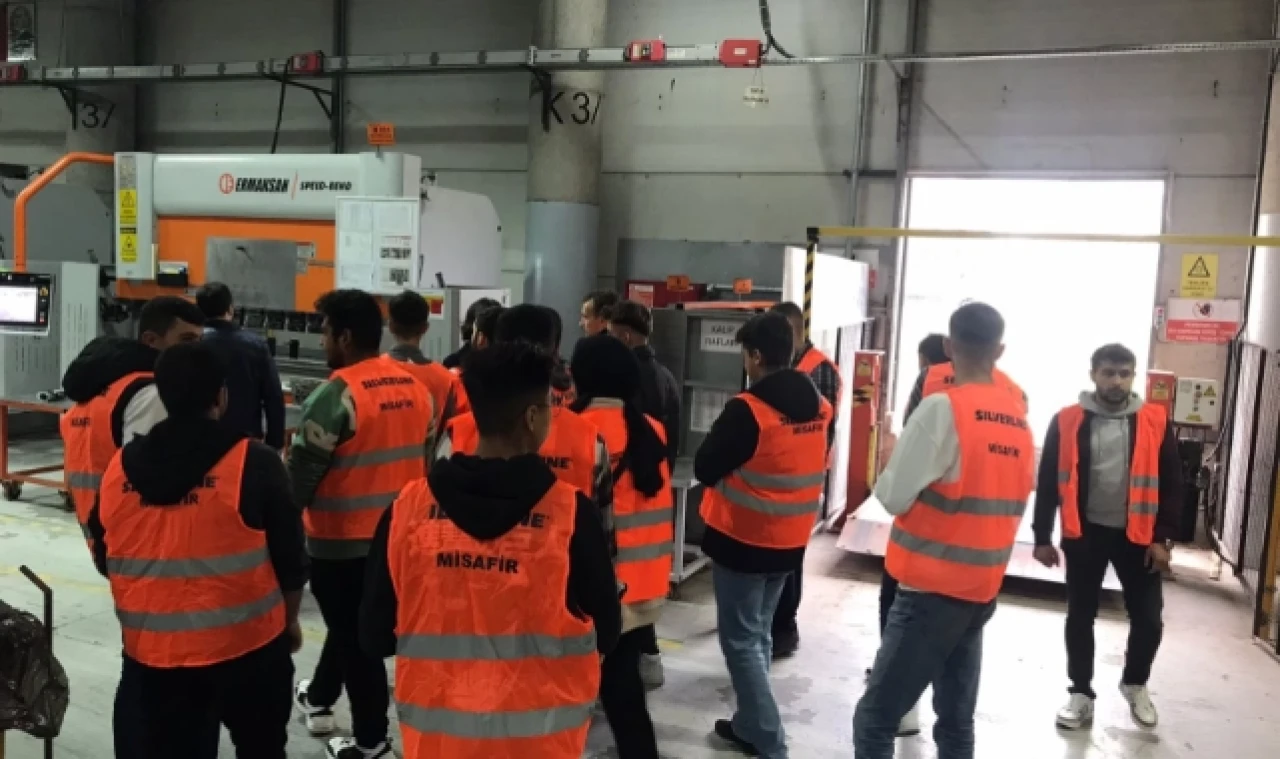 Öğrencilerden Merzifon OSB'ye Teknik Gezi