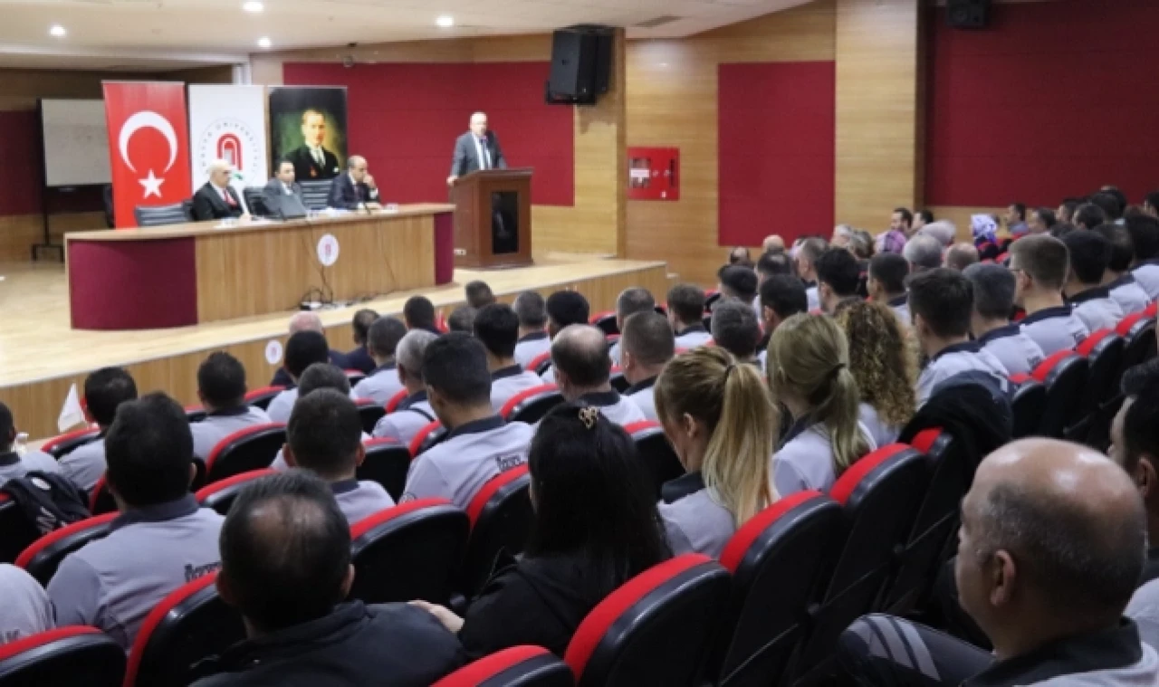 Rektör Turabi İdari Personel Buluşmaları Gerçekleştirdi