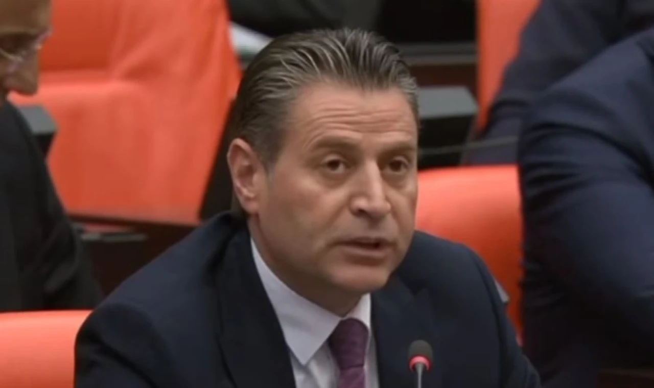"Saray Hükümeti ülke ekonomisinin kötü gidişatını değiştirmek için gerekli hamleleri yapmıyor"