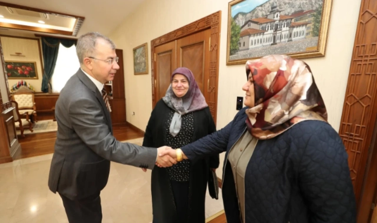 Şehit Aileleri ve yakınları Vali Doruk'u ziyaret etti