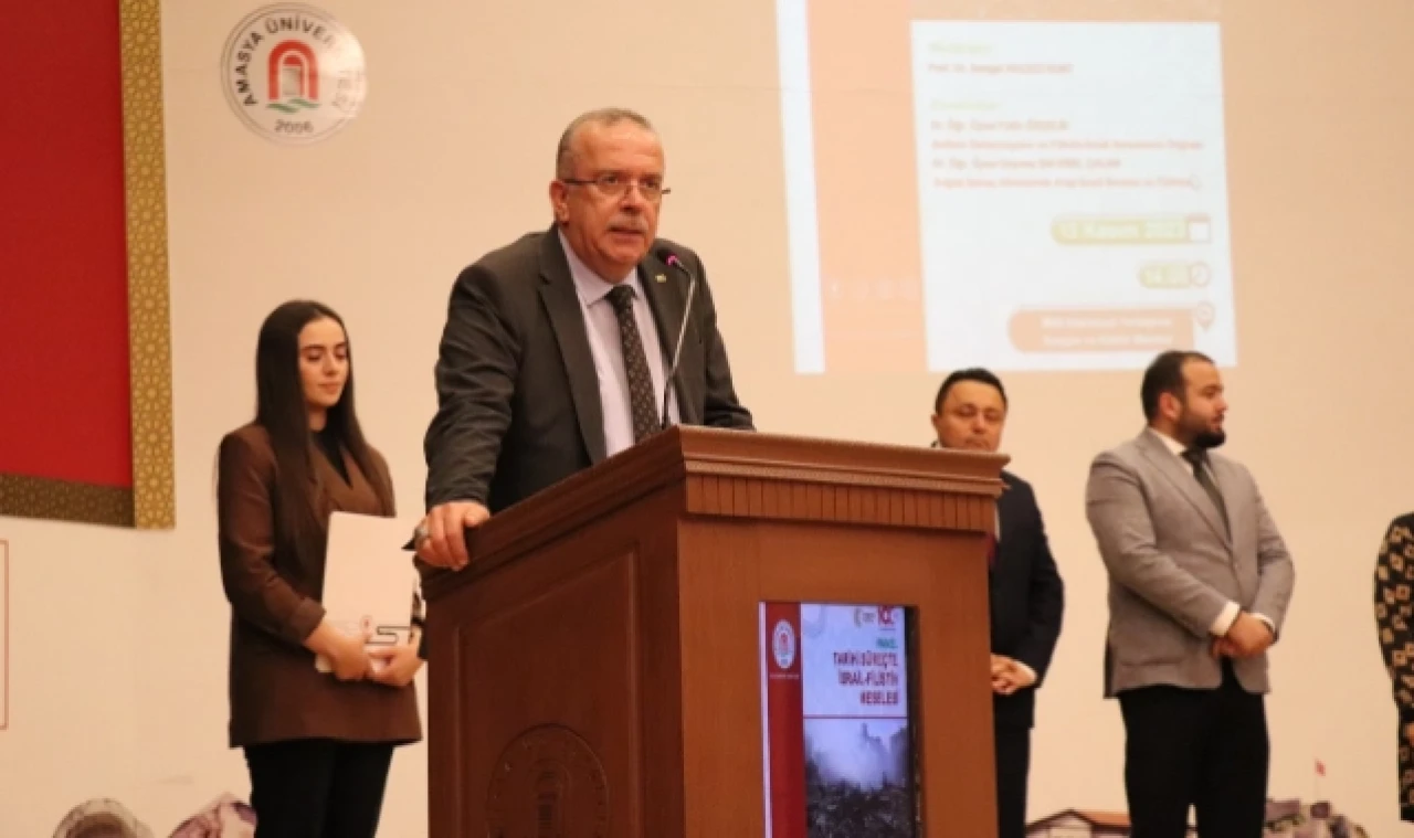 "Tarihi Süreçte İsrail-Filistin Meselesi" Konulu Panel Düzenlendi