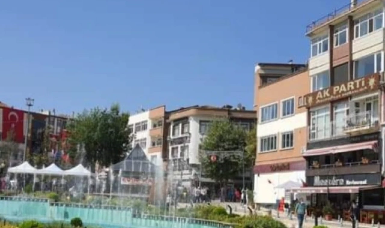 AK Parti'de süre uzatıldı