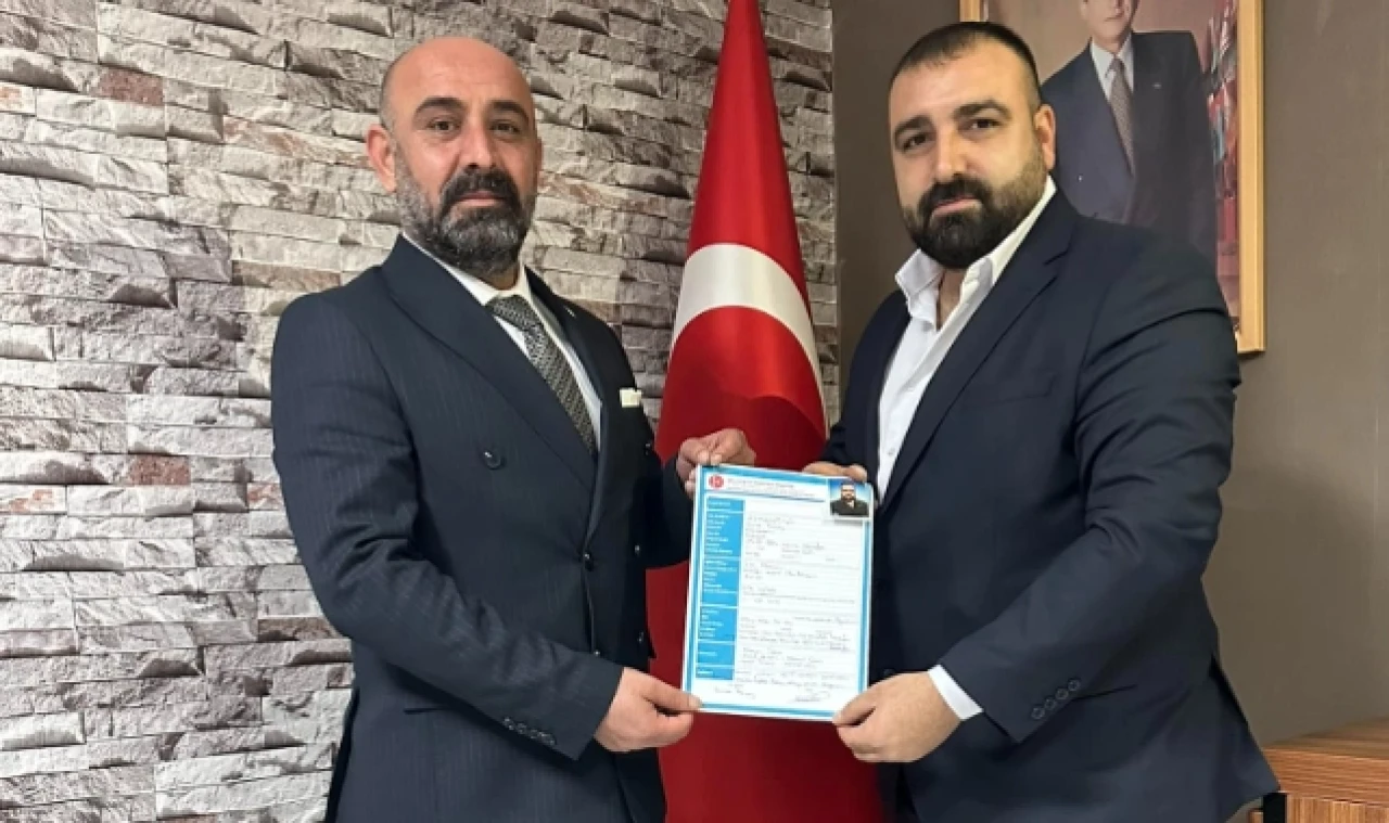Akçay, aday adaylığını açıkladı
