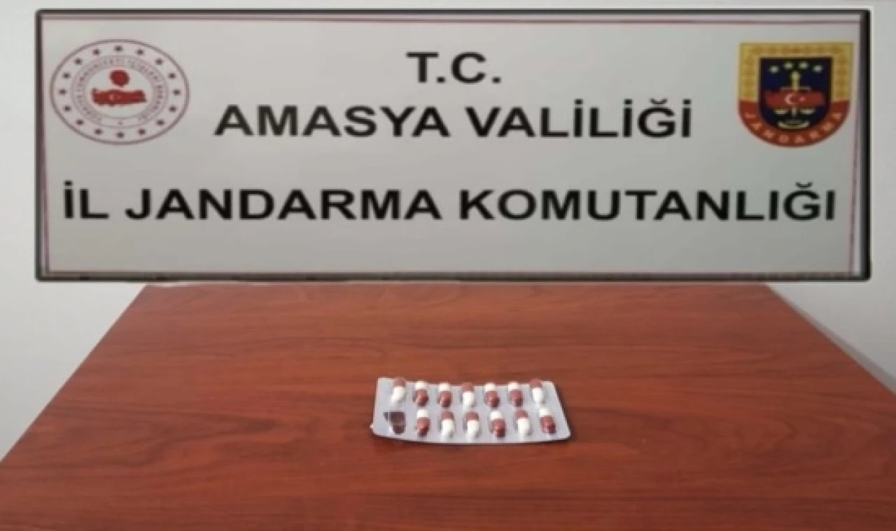 Amasya’da 13 adet sentetik ecza hap ele geçirildi