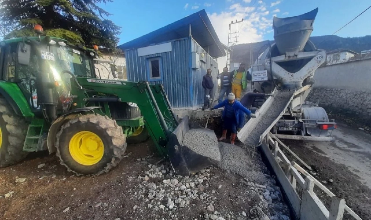 Birlikten Süt Evleri Bünyesinde Yeni Yem Deposu Kurulumu