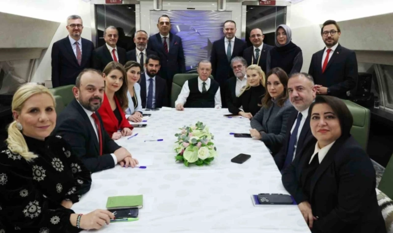 Cumhurbaşkanı Erdoğan: " Ay sonuna kadar da peyderpey aldığımız bu temayüllerin neticelerini açıklamaya başlayacağız."
