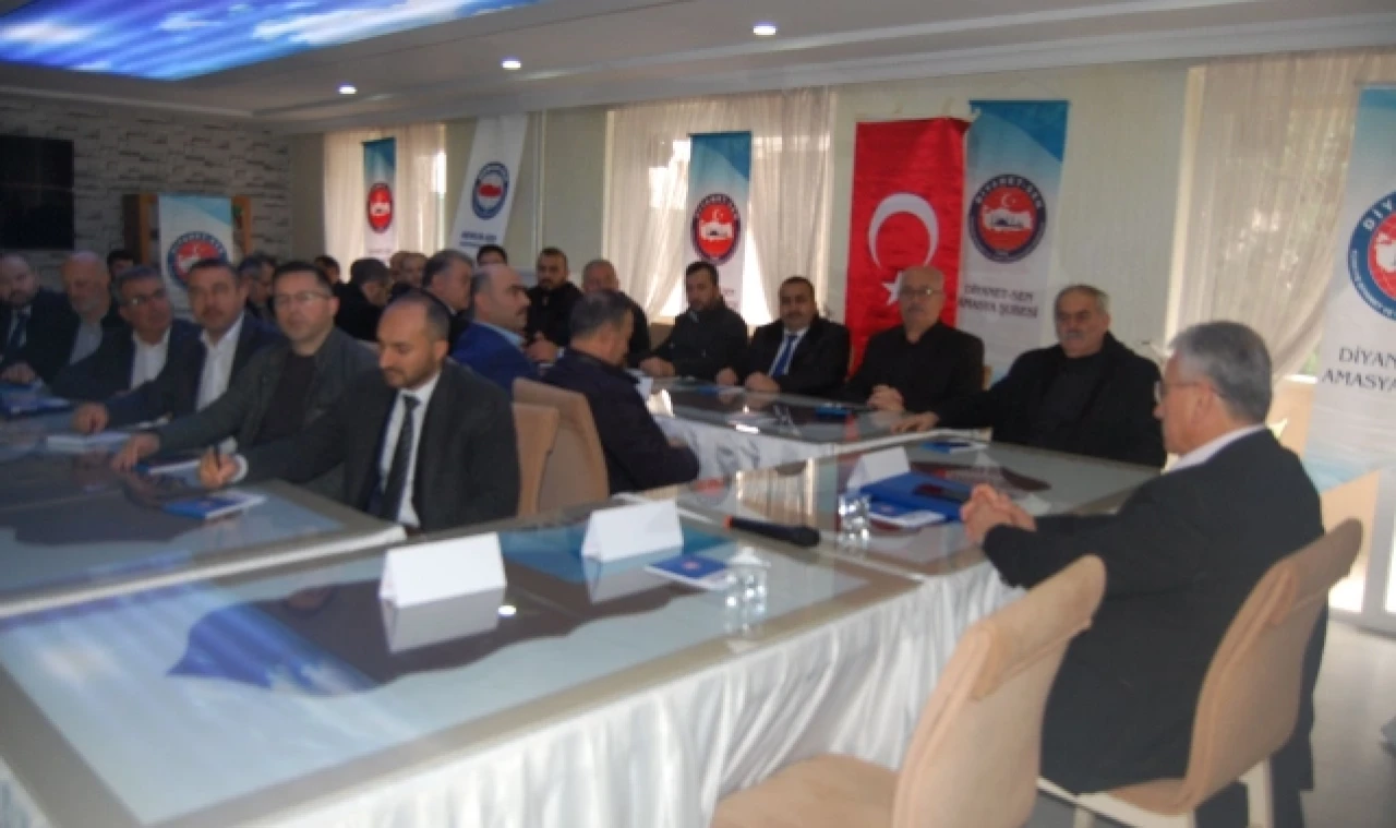 Diyanet-Sen yönetimi Merzifon’da toplandı