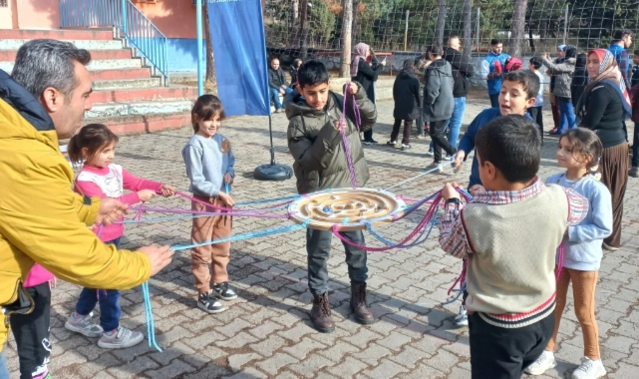 Gençlik Merkezi Çaybaşı Köyünde