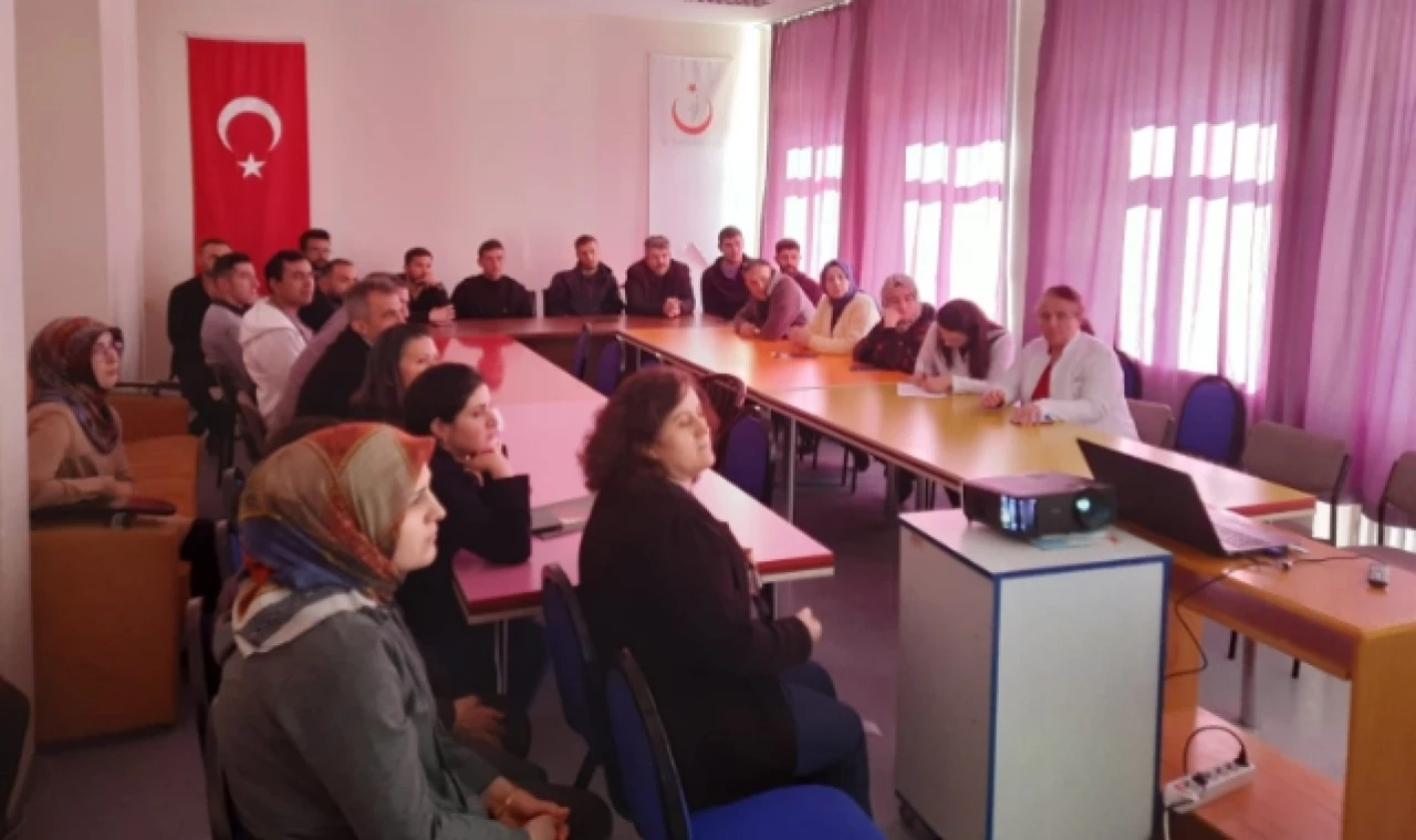 Gümüşhacıköy Devlet Hastanesinde İlk Yardım Eğitimi