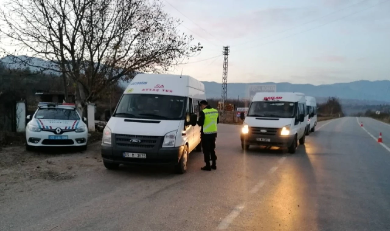 Jandarma Ekipleri 63 Okul Servisini Denetledi