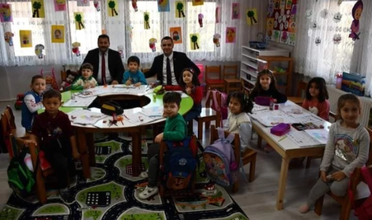 Kaymakam Büyükkaymakcı minik öğrencilerle bir araya geldi