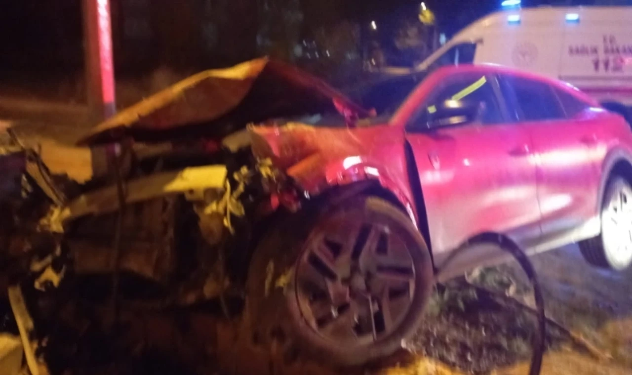 Merzifon'da meydana gelen  kazada sürücü yaralandı