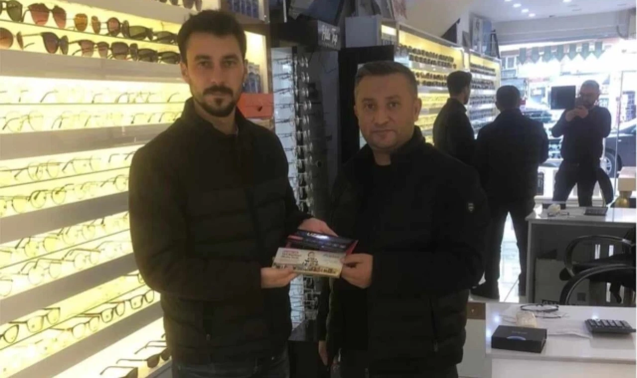 Merzifon Ülkü Ocakları kitap armağan etti